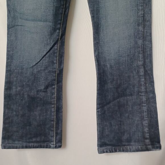 GUESS Daredevil Boot-Cut Dark Wash Denim Jeans. Size 27 - Picture 6 of 16